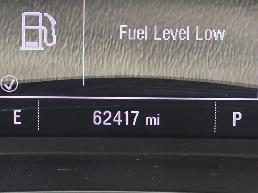 Used 2024 Summit White Chevrolet 1LT image 31