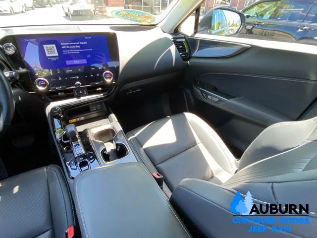 Used 2025 Black Lexus 350h Premium image 27