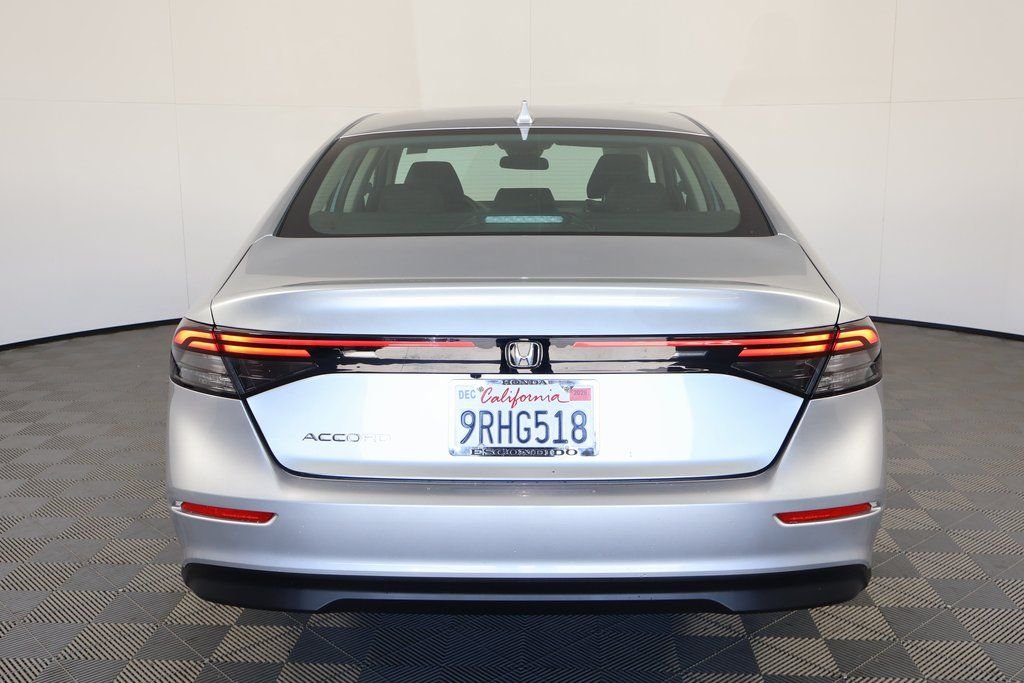 Used 2024 Solar Silver Metallic Honda LX image 5