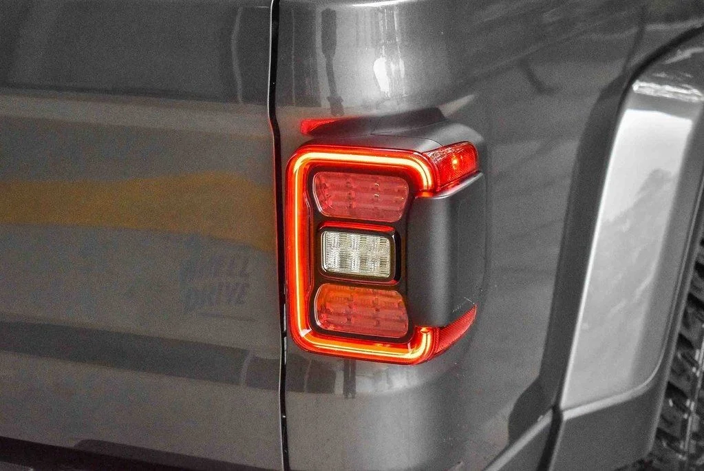New 2026 Granite Crystal Metallic Clearcoat Jeep Willys image 7