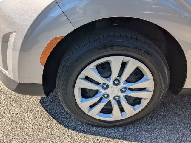 Certified Used 2025 Gray Kia LX image 11