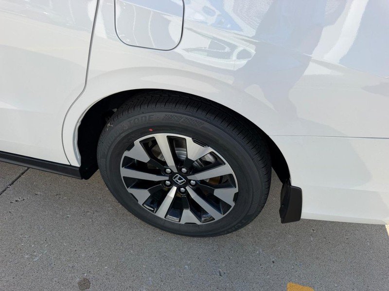 New 2026 Platinum White Pearl Honda EX-L image 6