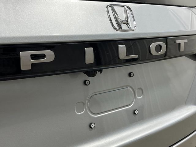 New 2026 Solar Silver Metallic Honda EX-L image 6