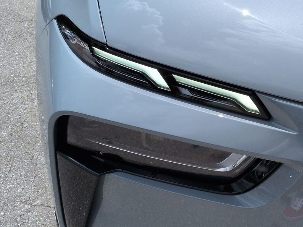 New 2027 Gray Metallic BMW xDrive40i image 10