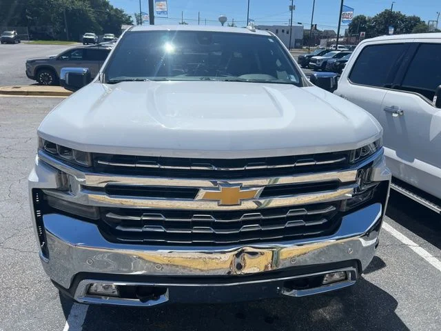 Used 2022 White Chevrolet LTZ image 2