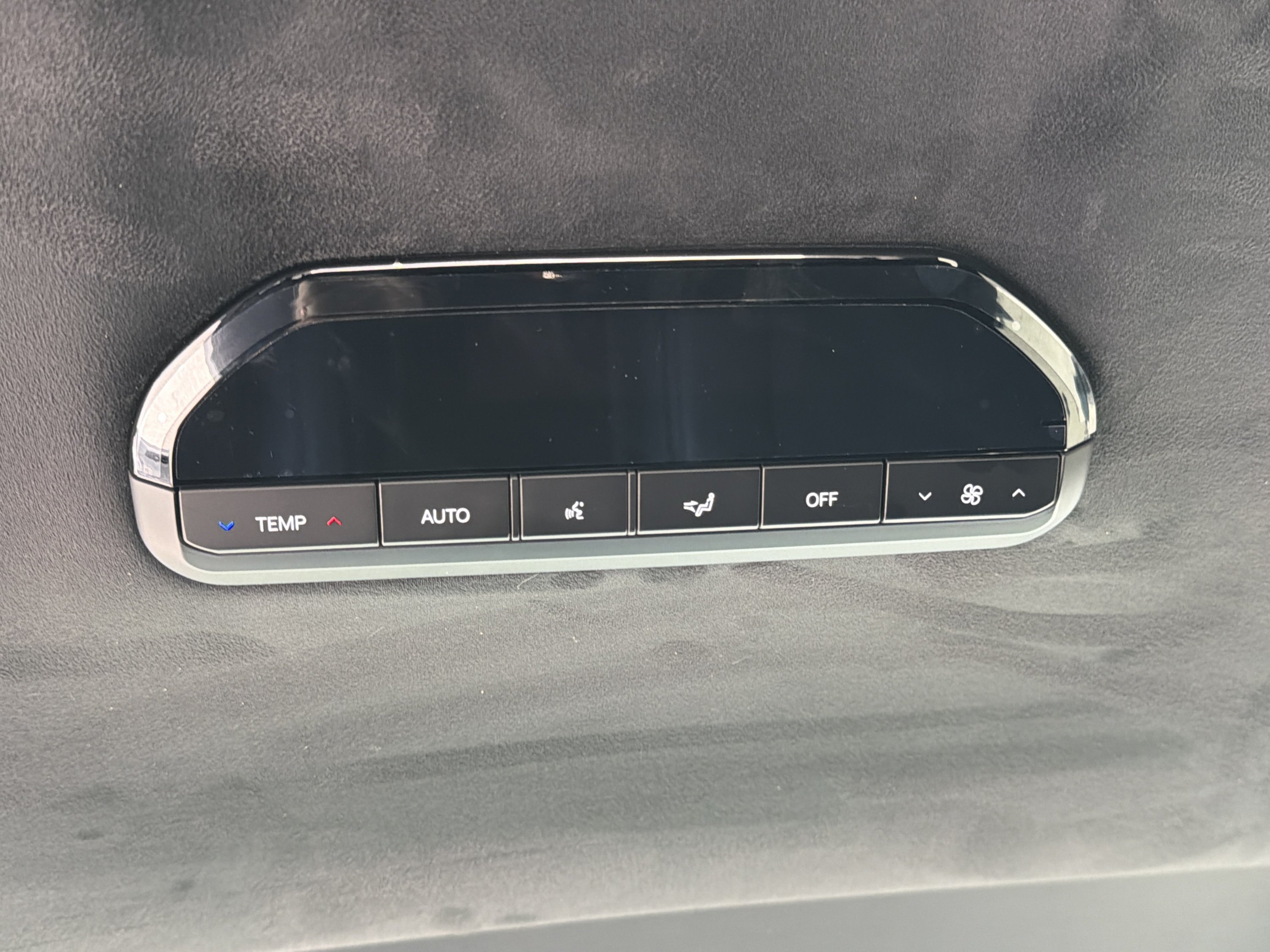 New 2027 Wolf Gray Kia X-Line SX Prestige image 26
