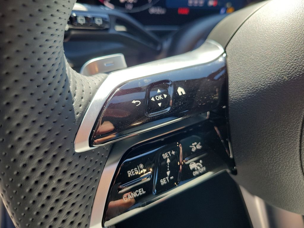 New 2026 Black Mercedes-Benz GLC 300 image 25