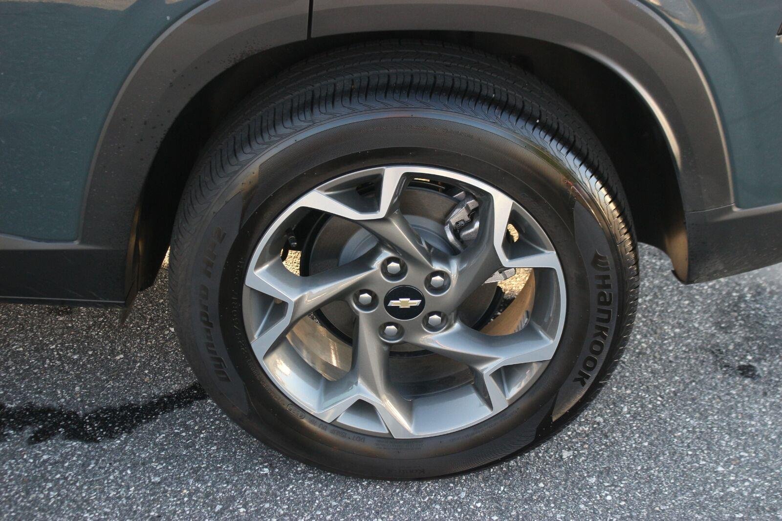 Used 2026 Cypress Gray Chevrolet LT image 36