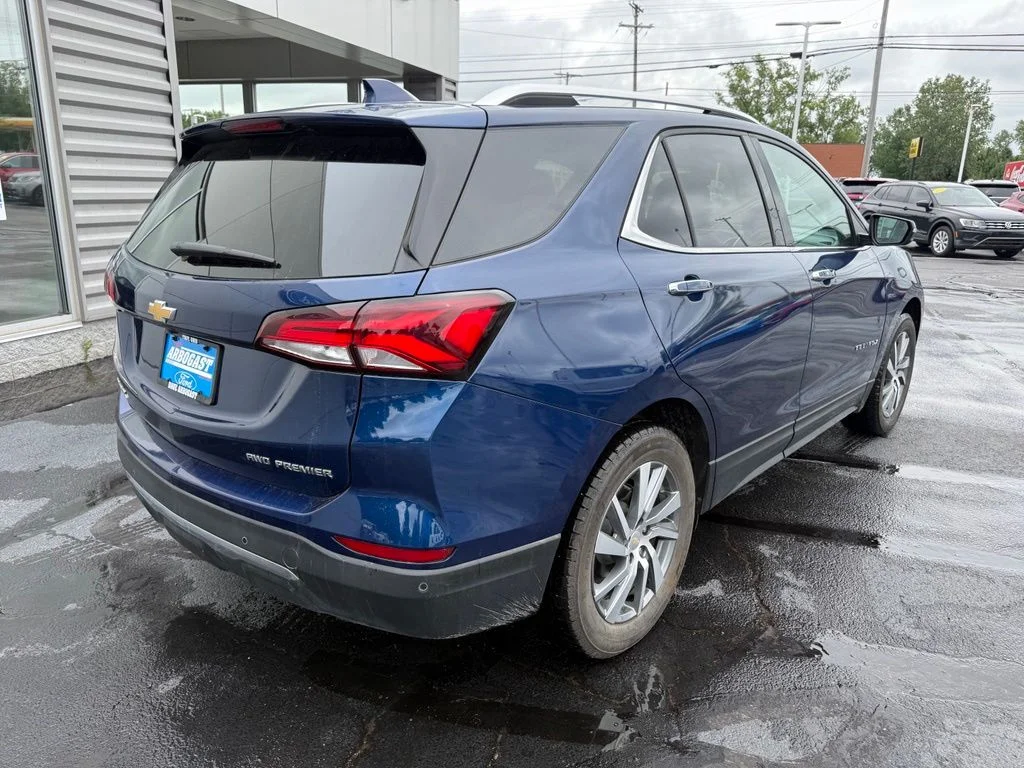 Used 2022 Blue Chevrolet Premier image 5