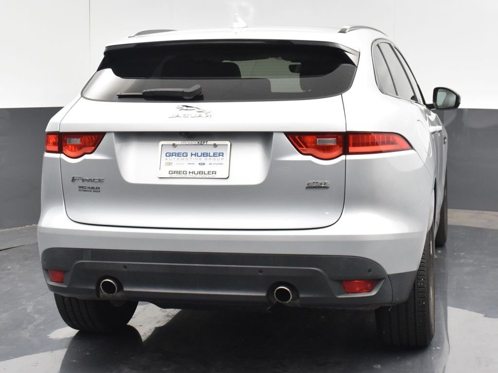 Used 2019 Silver Jaguar 25t Premium image 18