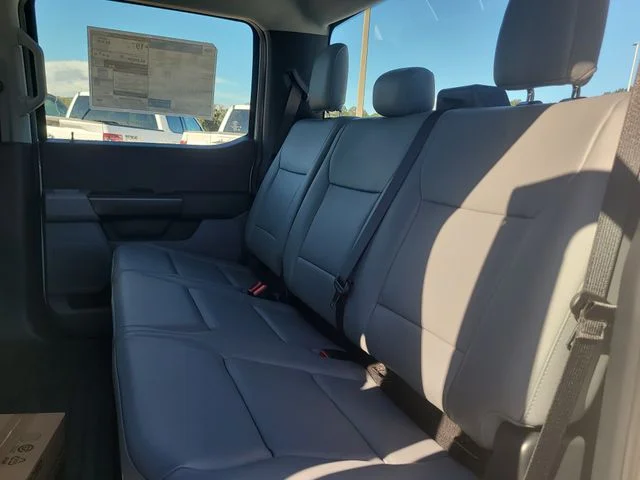 New 2026 Oxford White Ford XL image 14