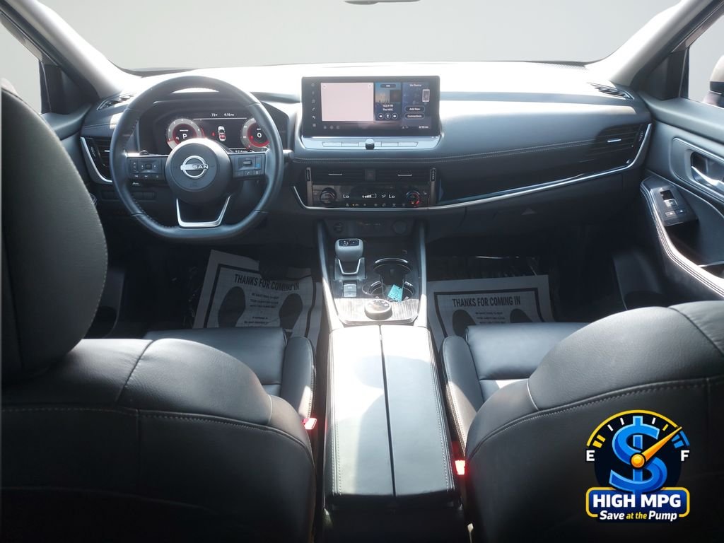 Used 2024 Gold Nissan SL image 26