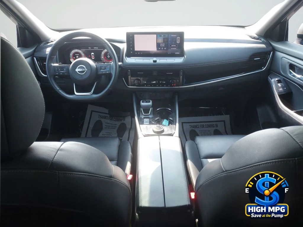 Used 2024 Gold Nissan SL image 26
