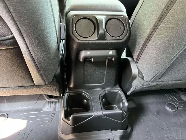 Used 2025 Anvil Clearcoat Jeep Nighthawk image 17