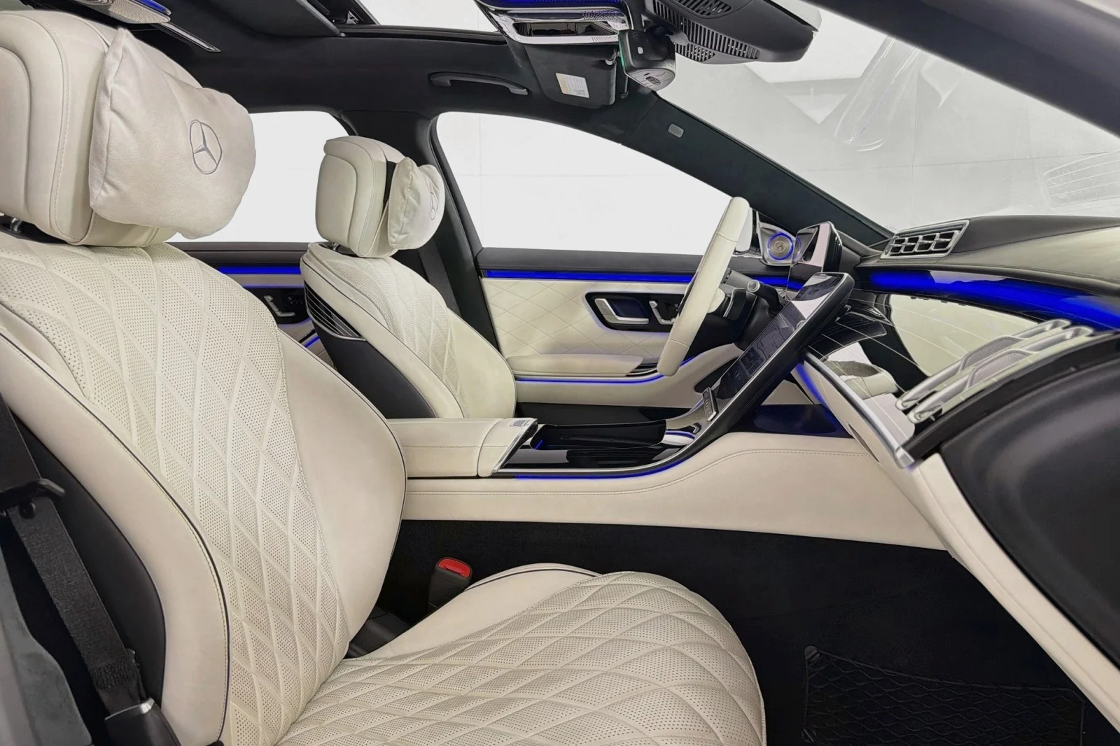 Certified Used 2023 MANUFAKTUR Diamond White Mercedes-Benz S 580 image 8