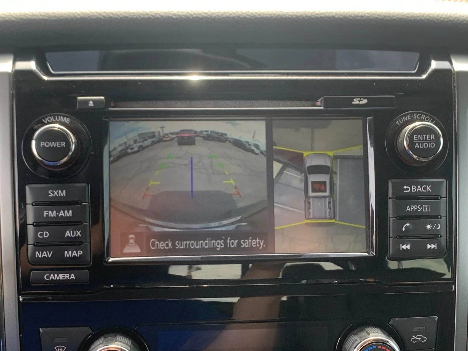 Used 2018 Red Nissan Platinum Reserve image 21