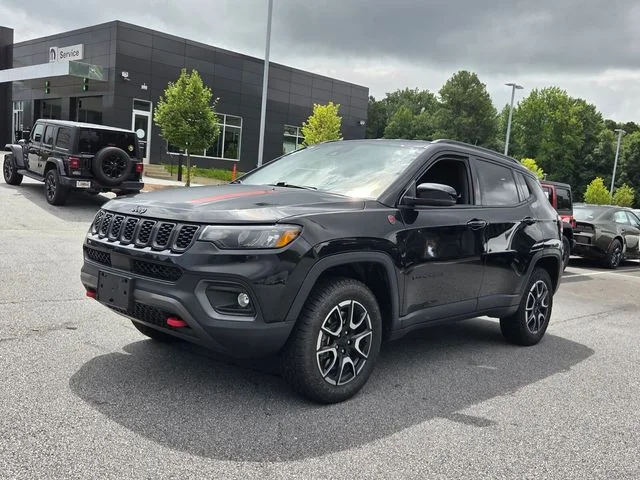 Used 2024 Black Jeep Trailhawk image 3