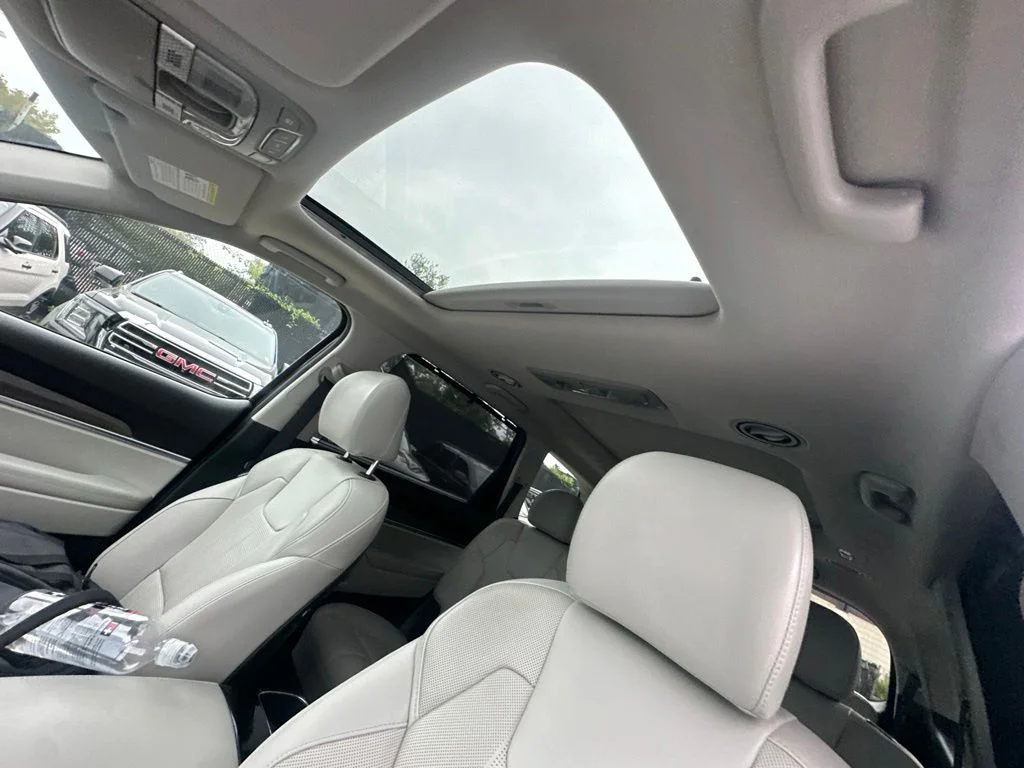 Used 2022 Purple Kia SX image 12