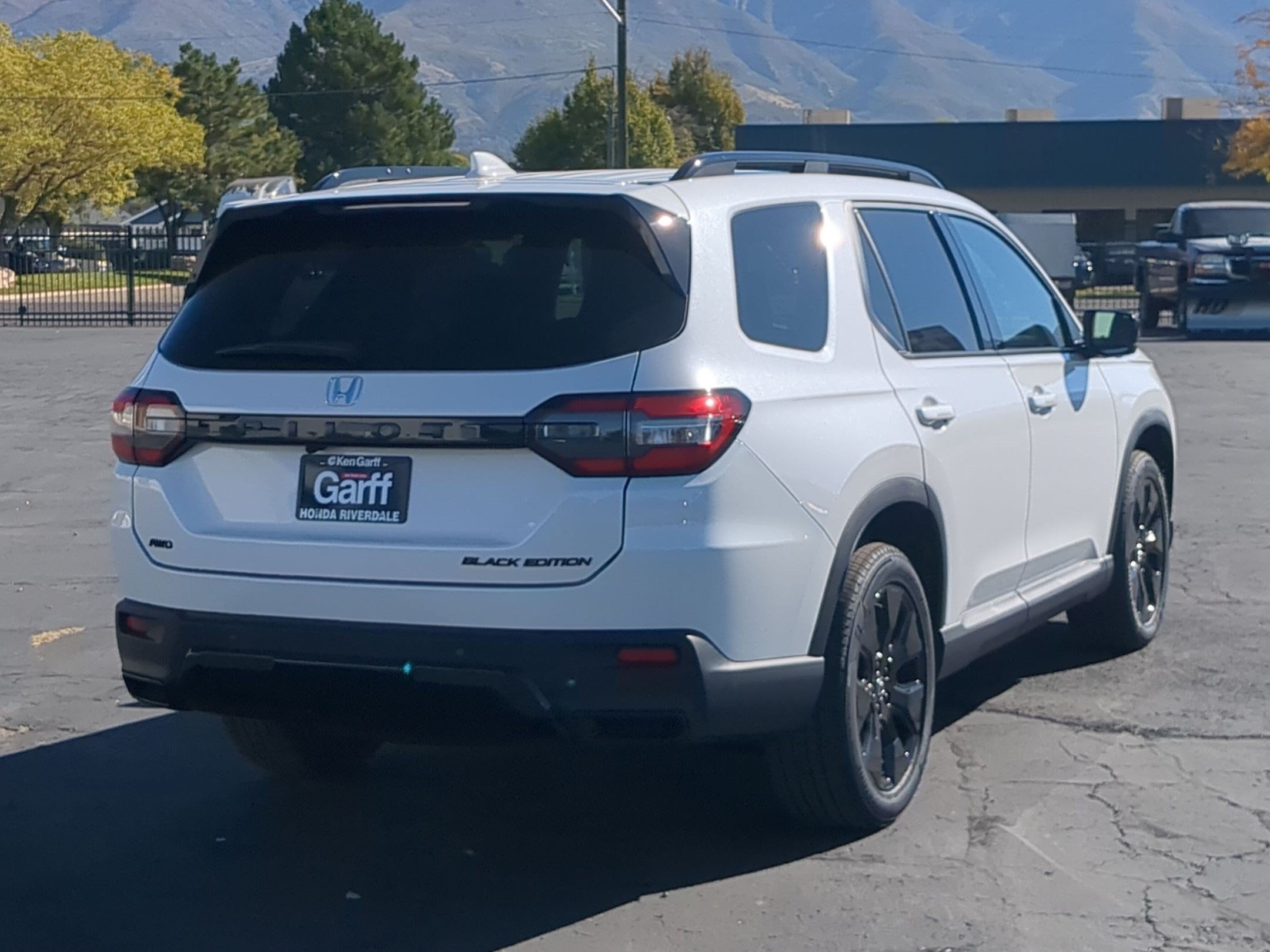 New 2026 Platinum White Pearl Honda Black Edition image 3