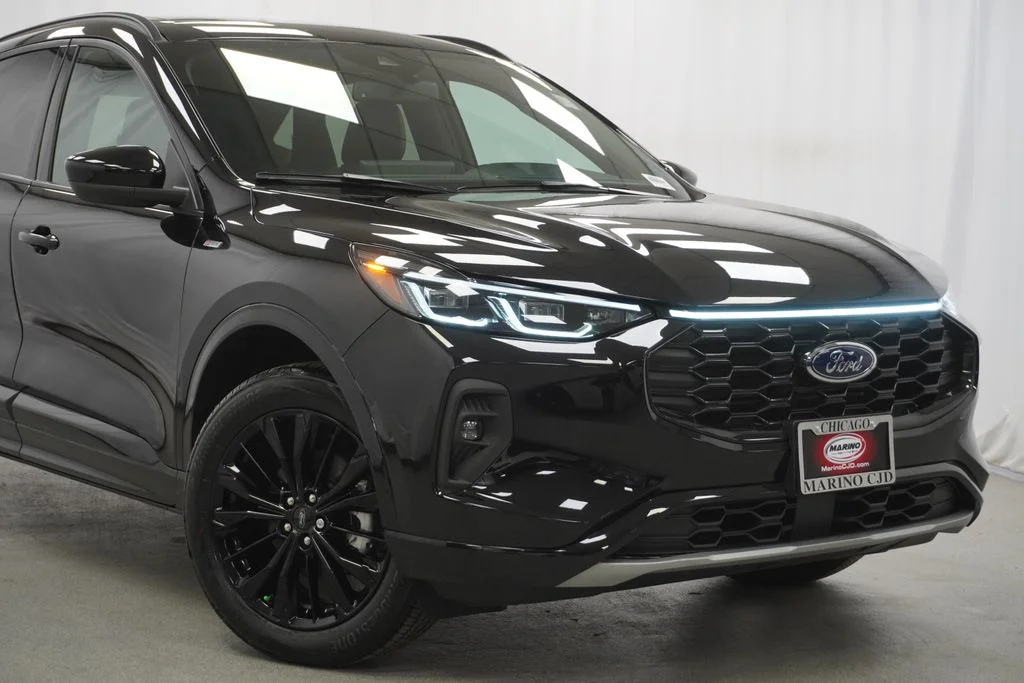 Used 2025 Black Ford ST-Line Elite image 3