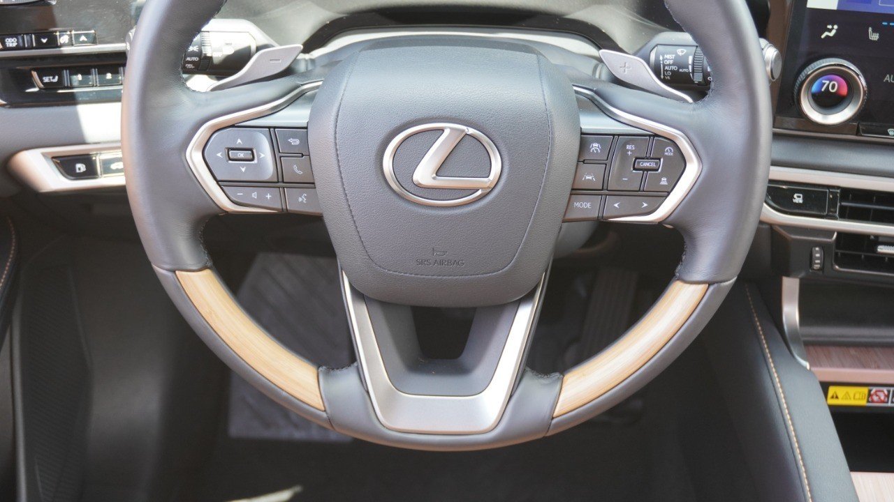 Certified Used 2025 EMINENT WHITE PEARL Lexus RX 350 Premium Plus image 29