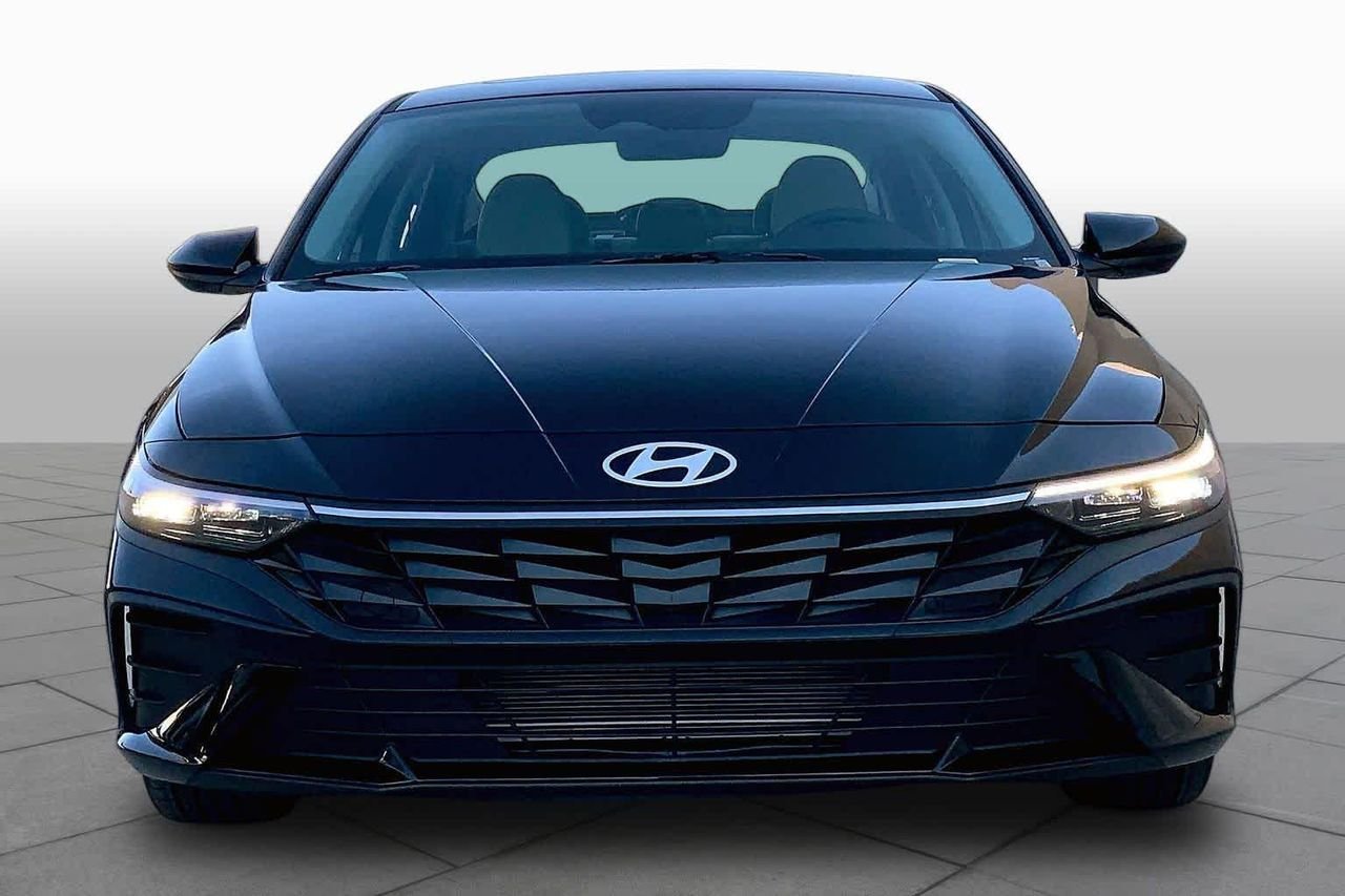 New 2026 Abyss Black Hyundai SEL Sport Plus image 3