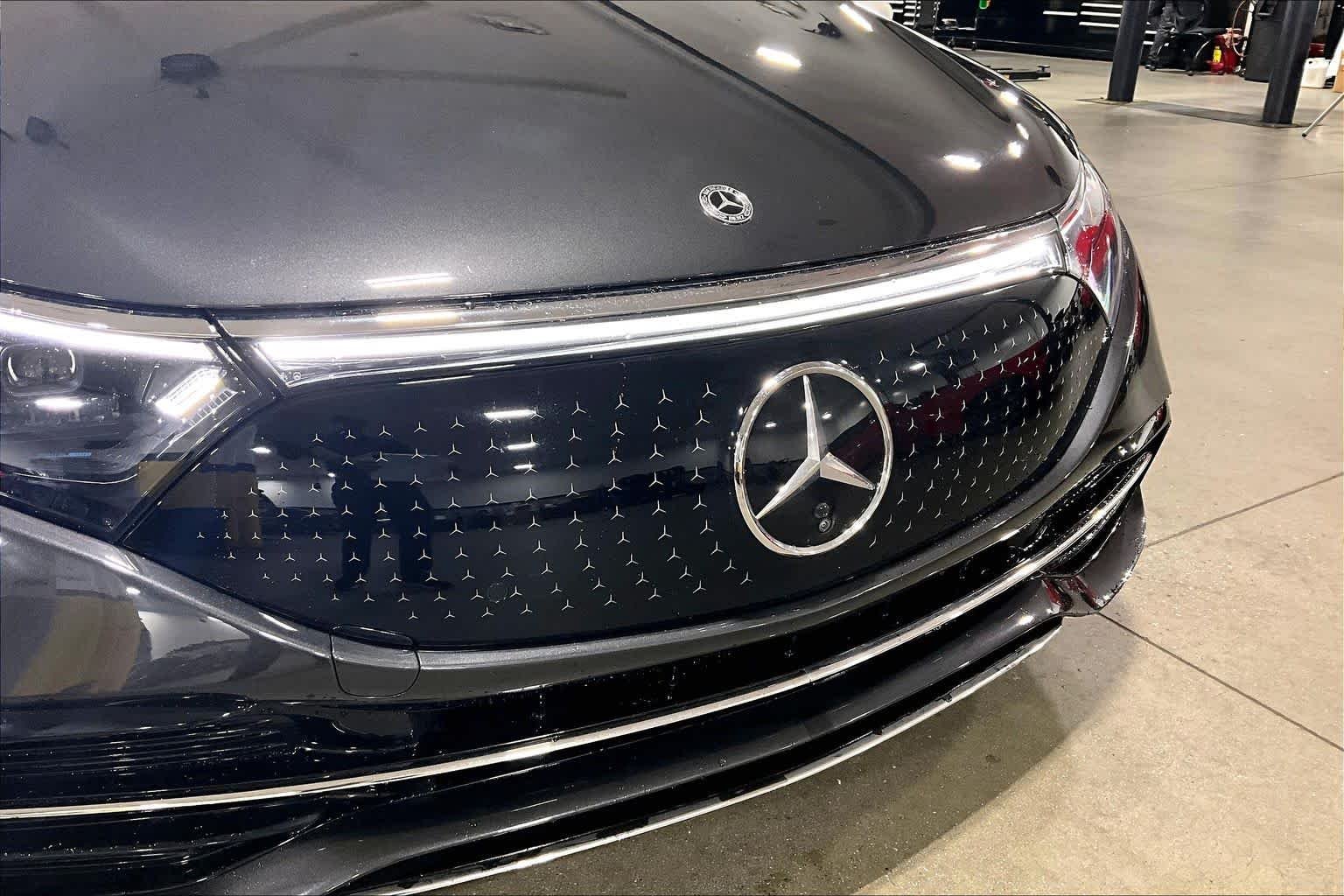 Certified Used 2024 Graphite Grey Metallic Mercedes-Benz EQS 450+ image 28