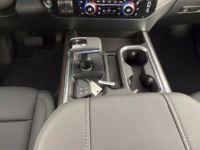 2026 GMC Sierra 1500 SLT - Photo 23