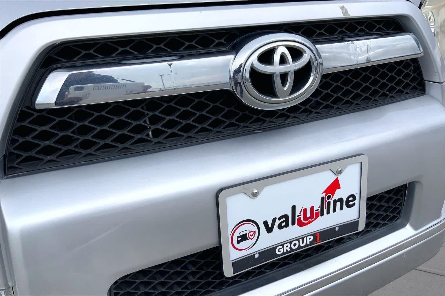 Used 2011 Classic Silver Metallic Toyota SR5 image 27