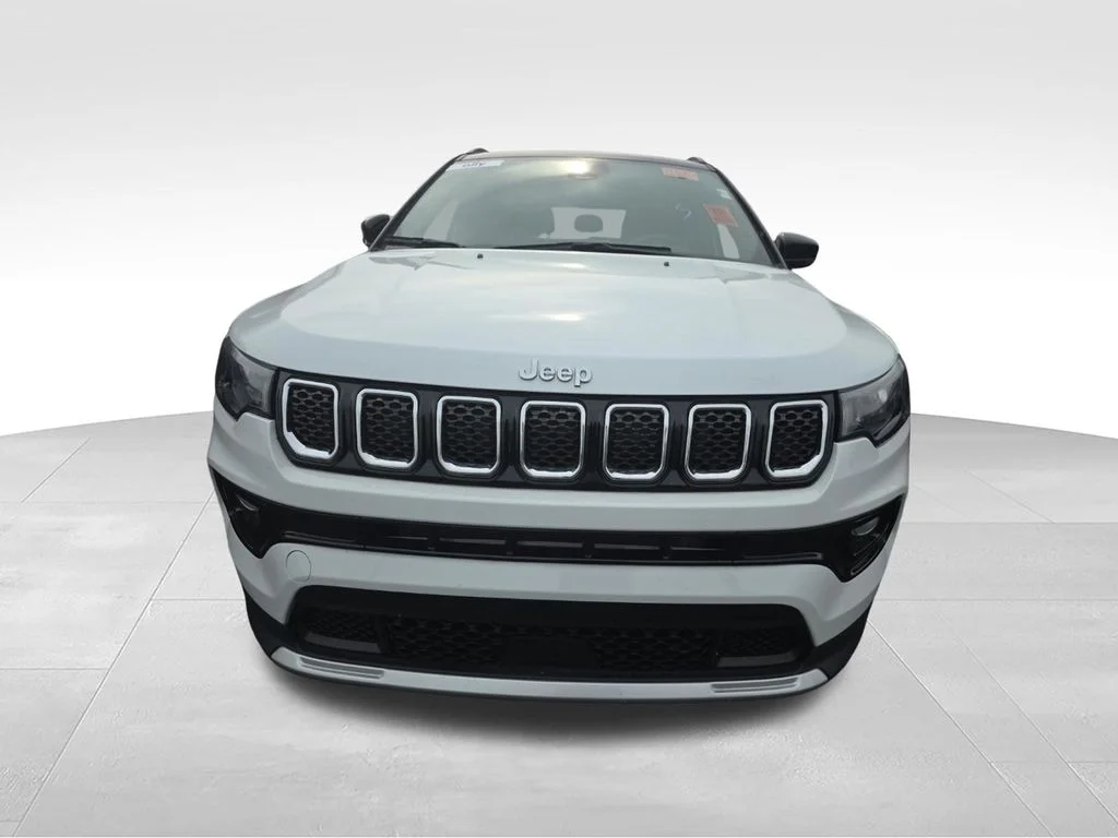 Used 2023 White Jeep Limited image 11