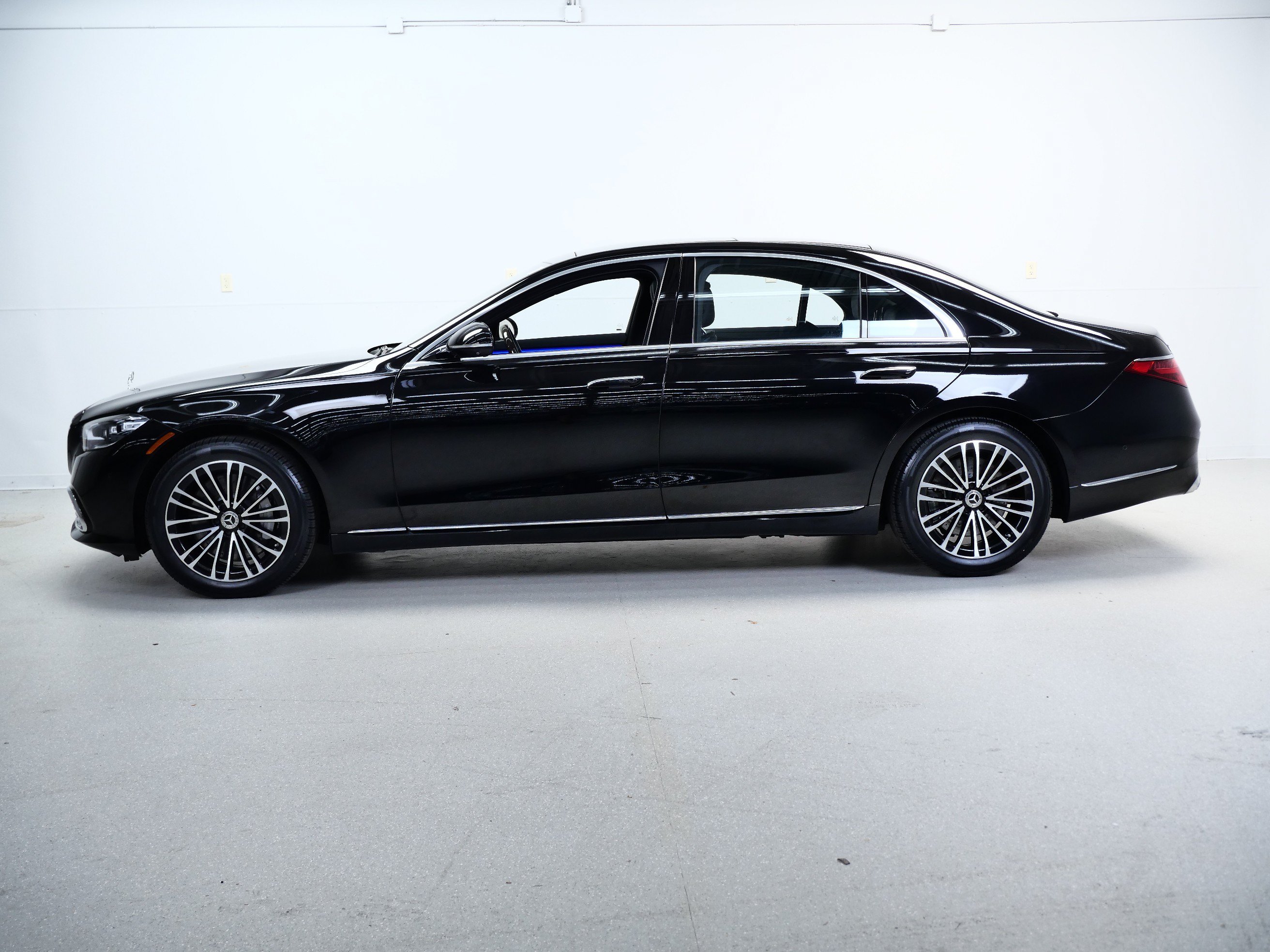 Certified Used 2023 Black Mercedes-Benz S 500 image 10