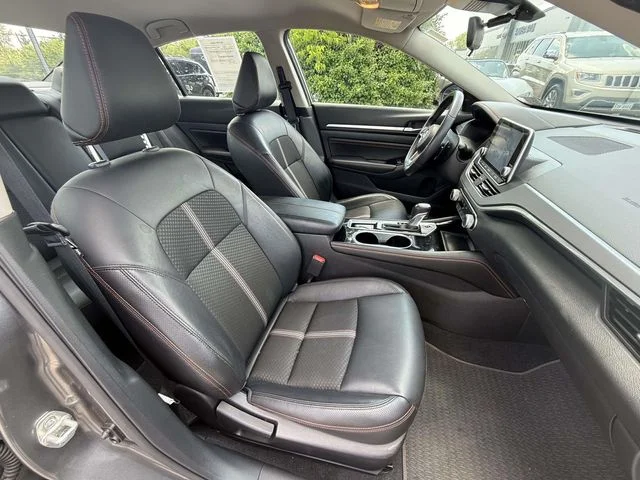 Used 2023 Gray Nissan 2.5 SR image 16