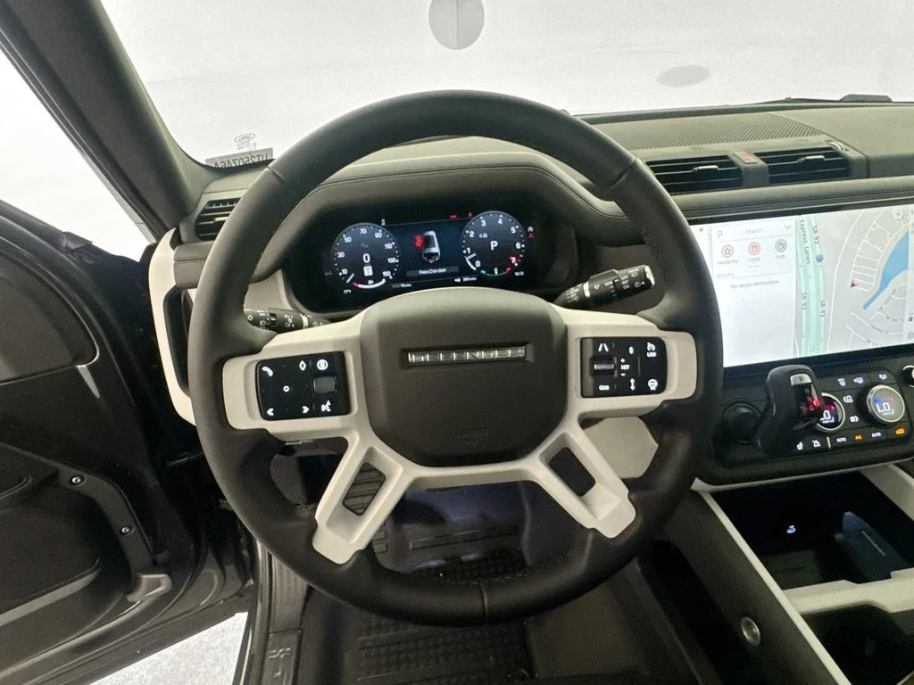New 2026 Carpathian Grey Land Rover X-Dynamic SE image 11