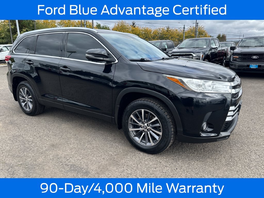 Used 2019 Black Toyota XLE image 10