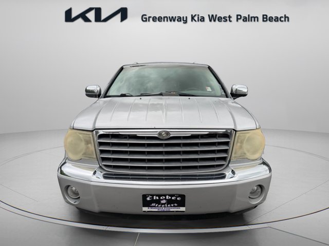Used 2007 Silver Chrysler Limited image 2