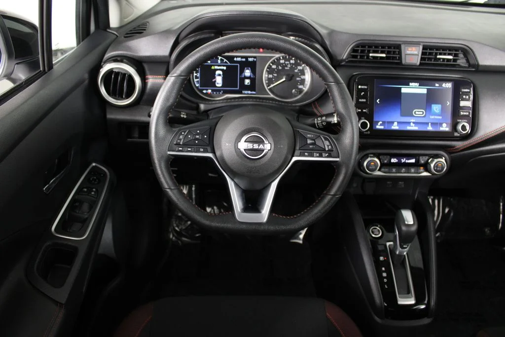 2025 Nissan Versa Sedan SR - Photo 7