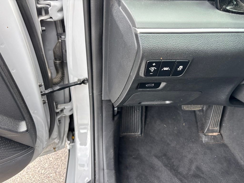 Certified Used 2021 Gray Kia GT-Line image 31