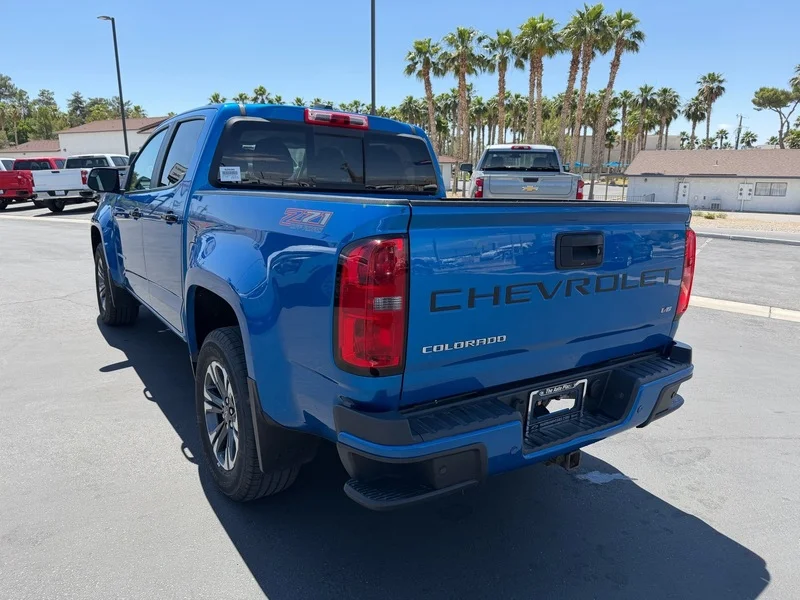 Used 2021 BRIGHT BLUE METALLIC Chevrolet 4WD Z71 image 5