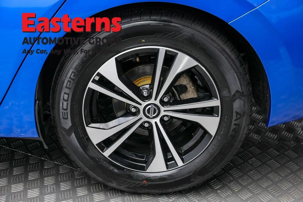 Used 2021 Blue Nissan SV image 8