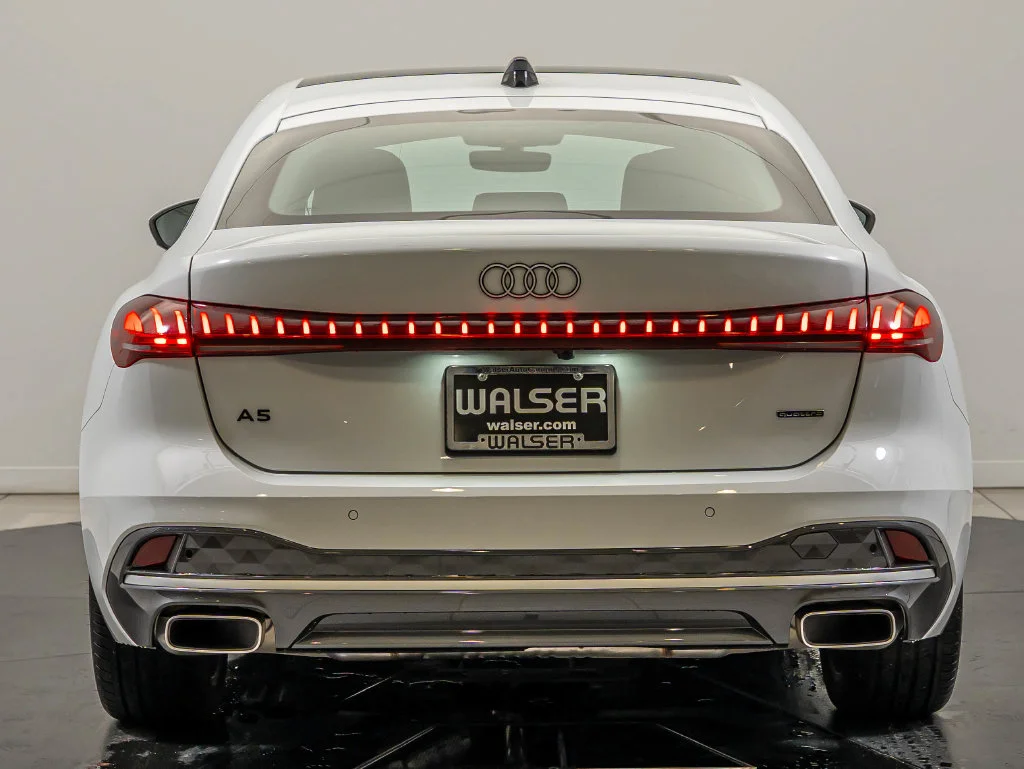 Used 2025 Glacier White Audi 2.0T Premium image 7