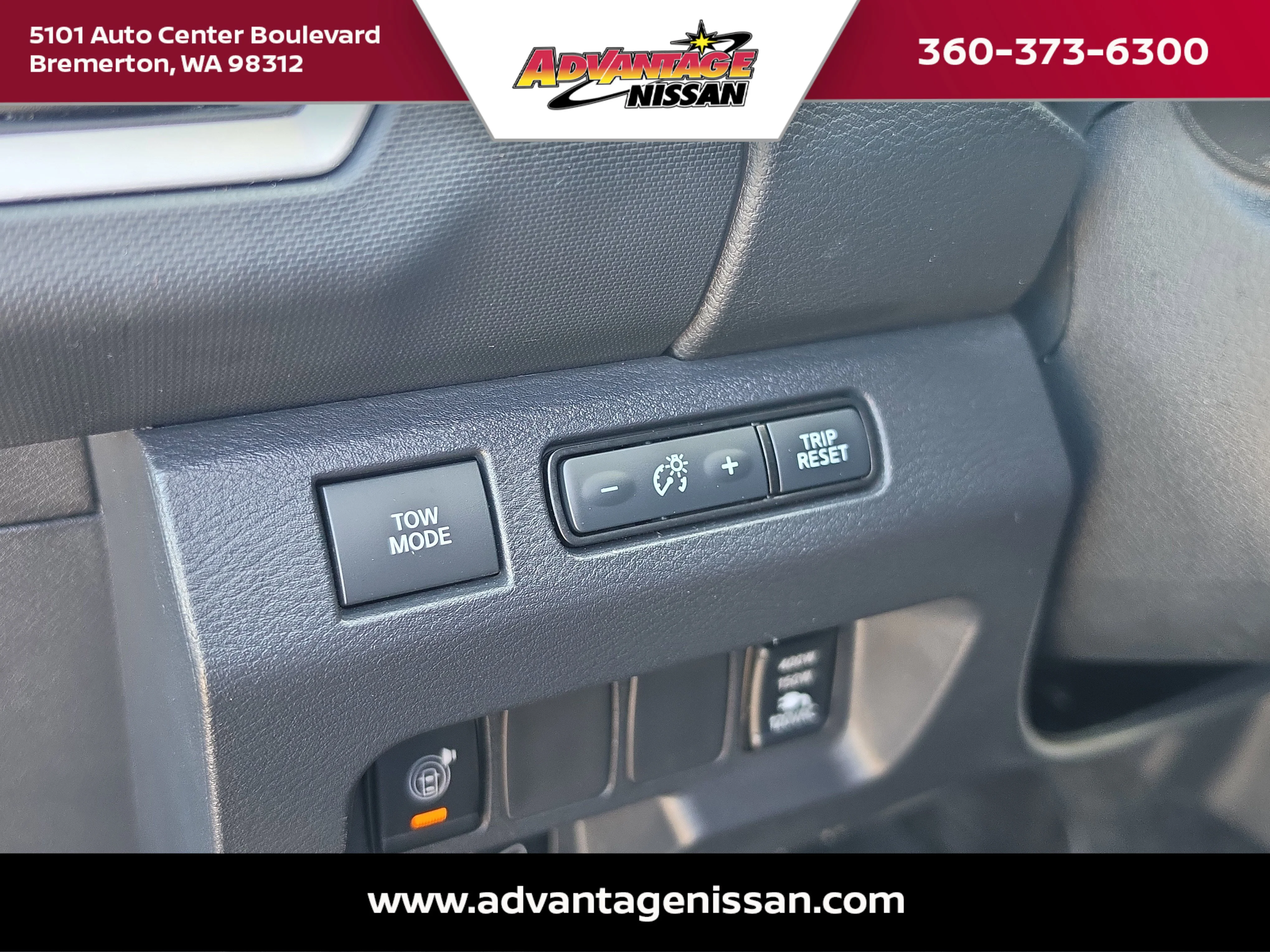 Used 2023 Deep Blue Pearl Nissan SV image 12