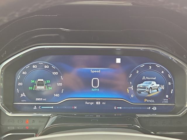 Used 2022 Silver Ice Metallic Chevrolet LT image 24