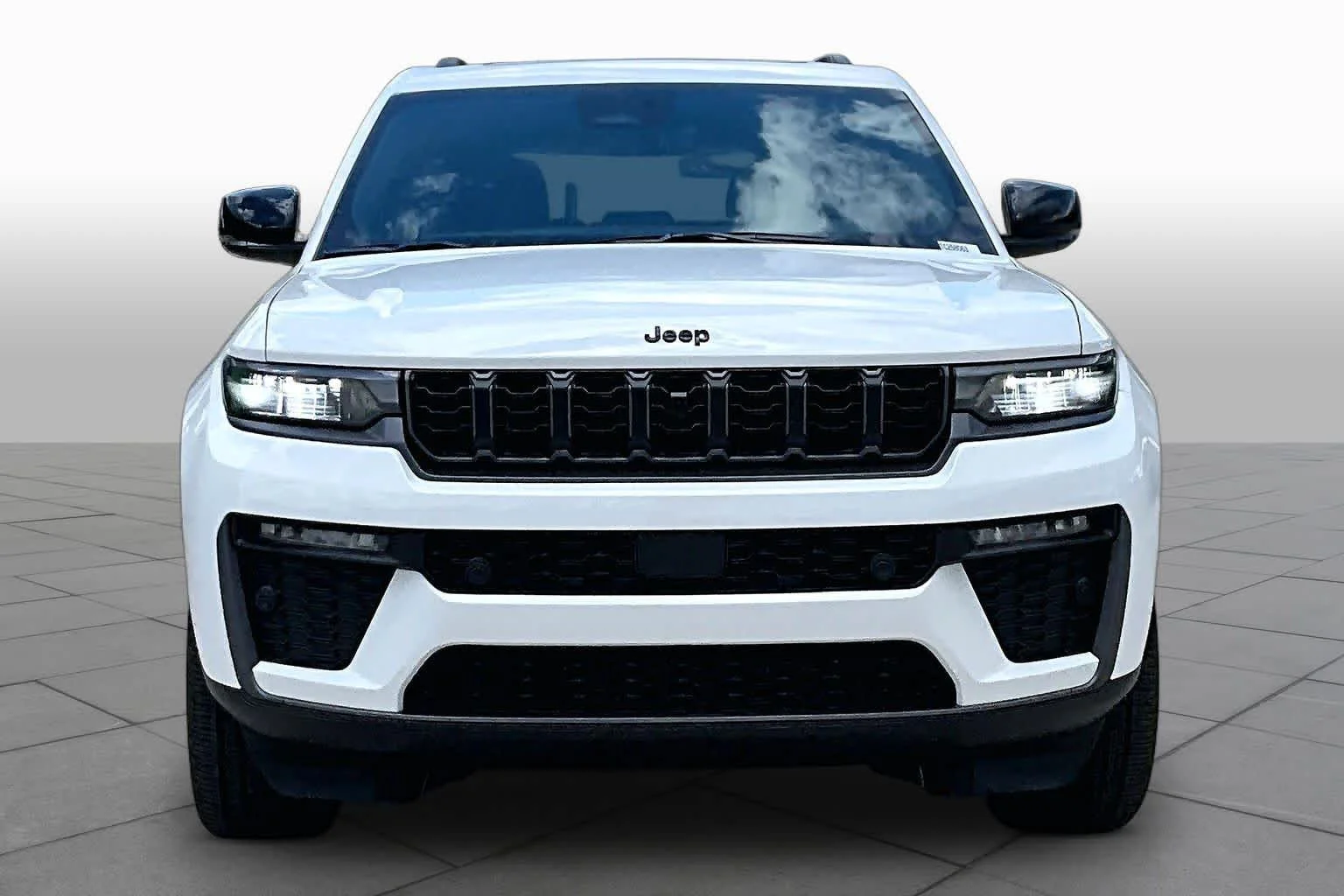 New 2026 Bright White Clear-Coat Exterior Paint Jeep 85th Anniversary Edition image 3