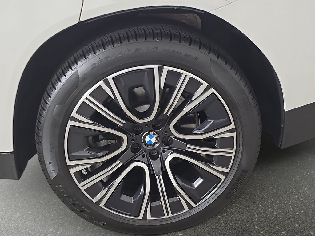 Certified Used 2026 Alpine White BMW 30 xDrive image 33