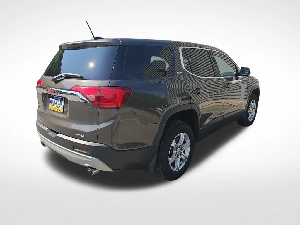 Used 2019 Gray GMC SLE-1 image 2