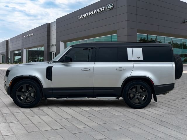 Used 2024  Land Rover S image 2
