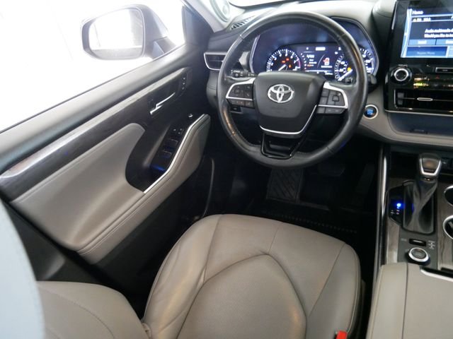Used 2021 Midnight Black Metallic Toyota Platinum image 12