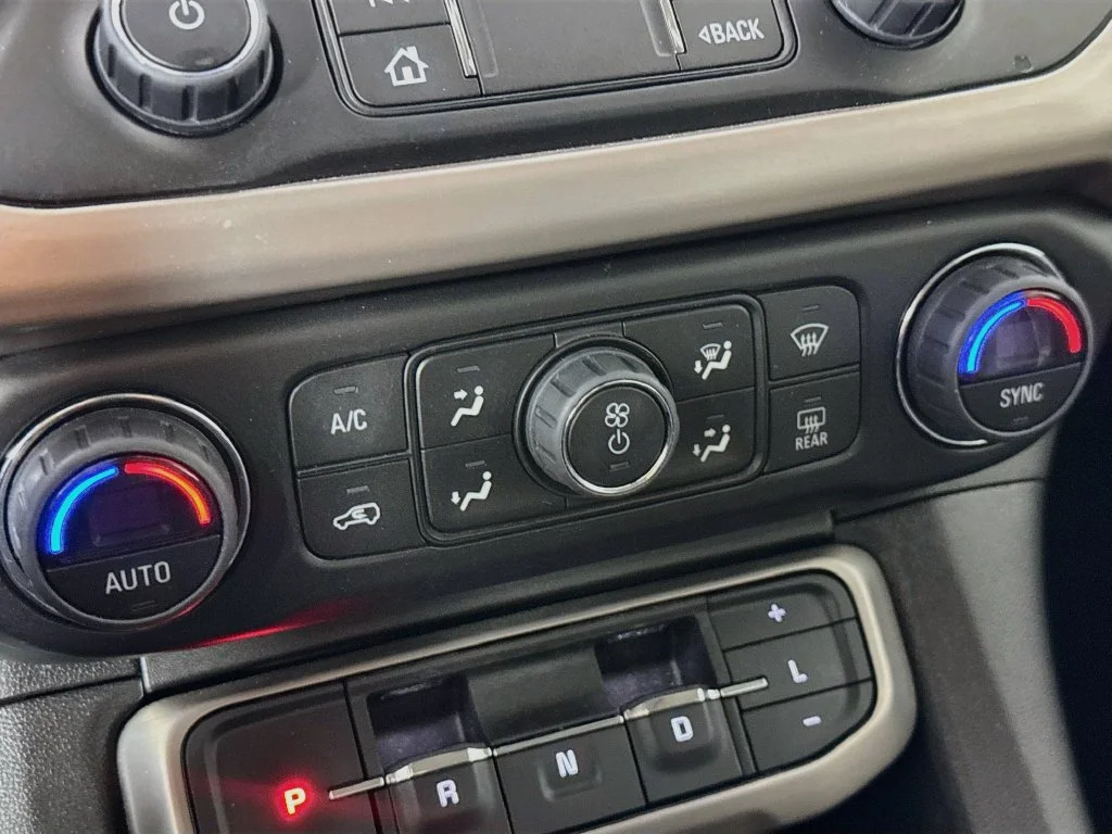 Used 2023 Silver GMC Denali image 16