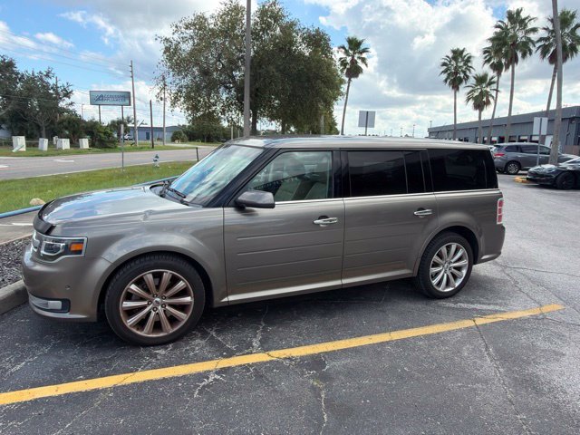 Used 2013 Mineral Gray Metallic Ford Limited image 3