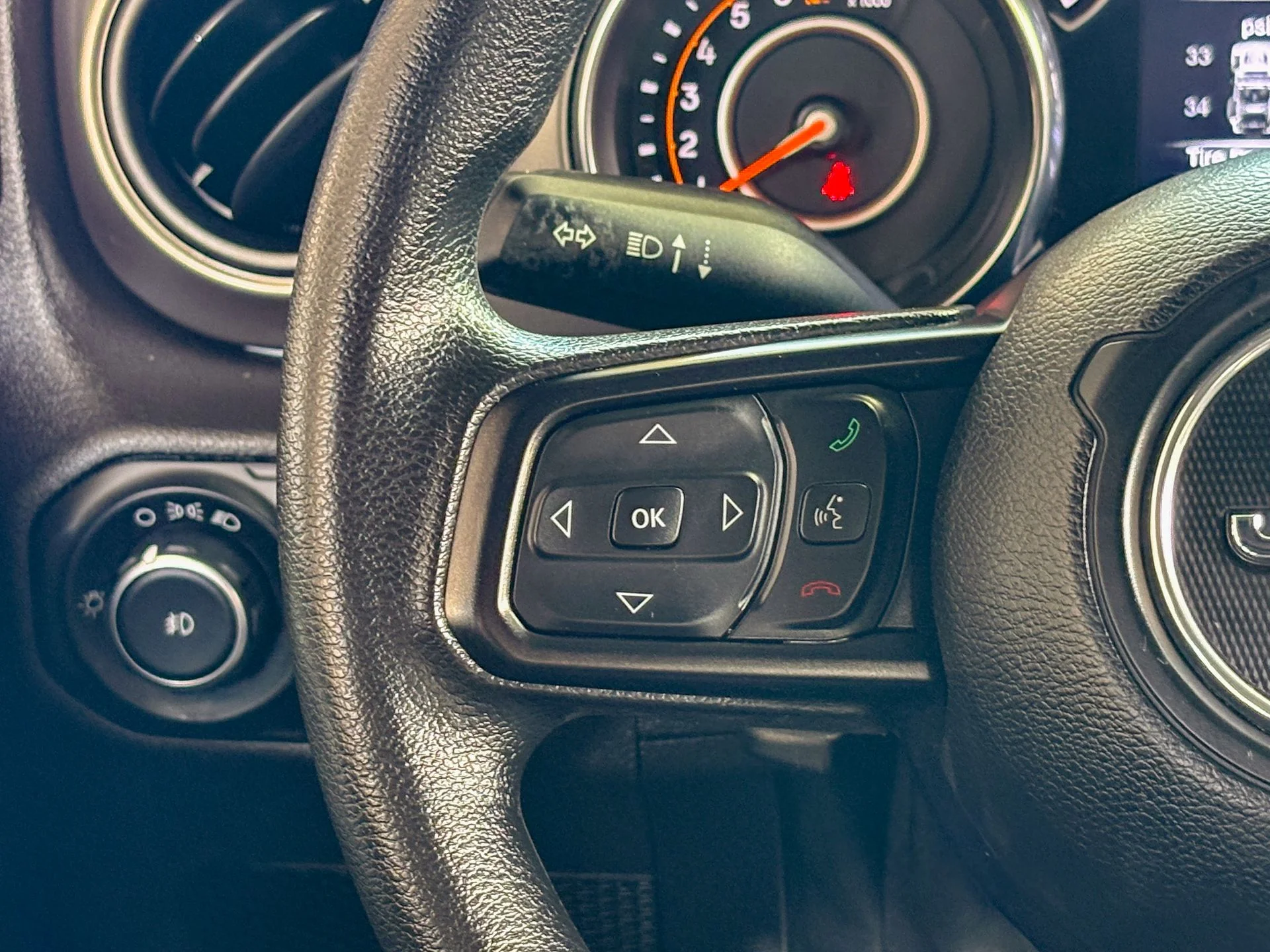 Used 2019 Blue Jeep Unlimited Sport image 19
